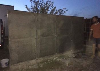 Ogrodzenie betonowe domu jednorodzinnego